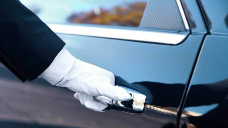 ラグジュアリーカード リムジン送迎